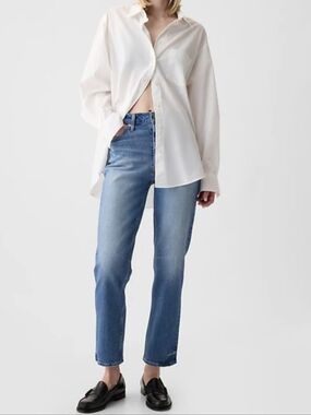 Gap Cheeky Straight High Rise Stretch Jeans In Medium Indigo Size 27  / 4 R
